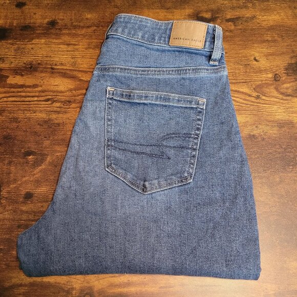 American Eagle Mom Jeans 8 R High Rise Medium Wash Stretch Denim - Picture 3 of 11